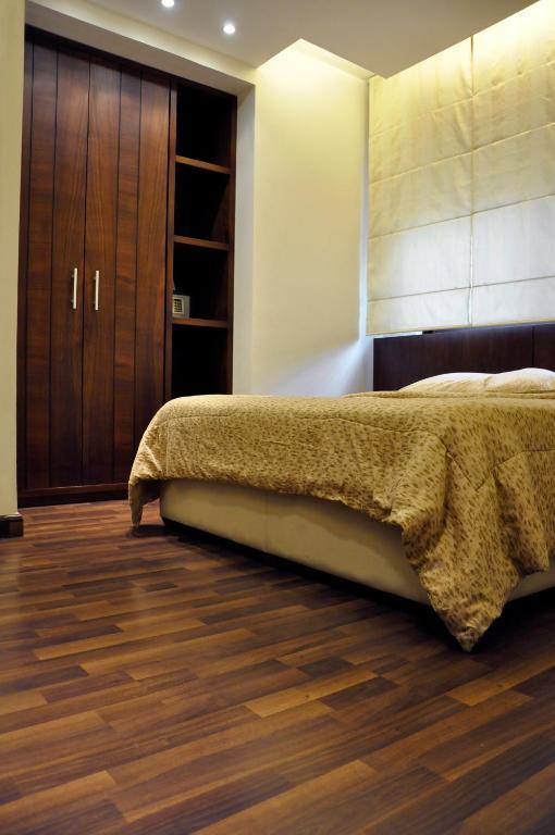 Granada Suites Hotel Amman Room photo