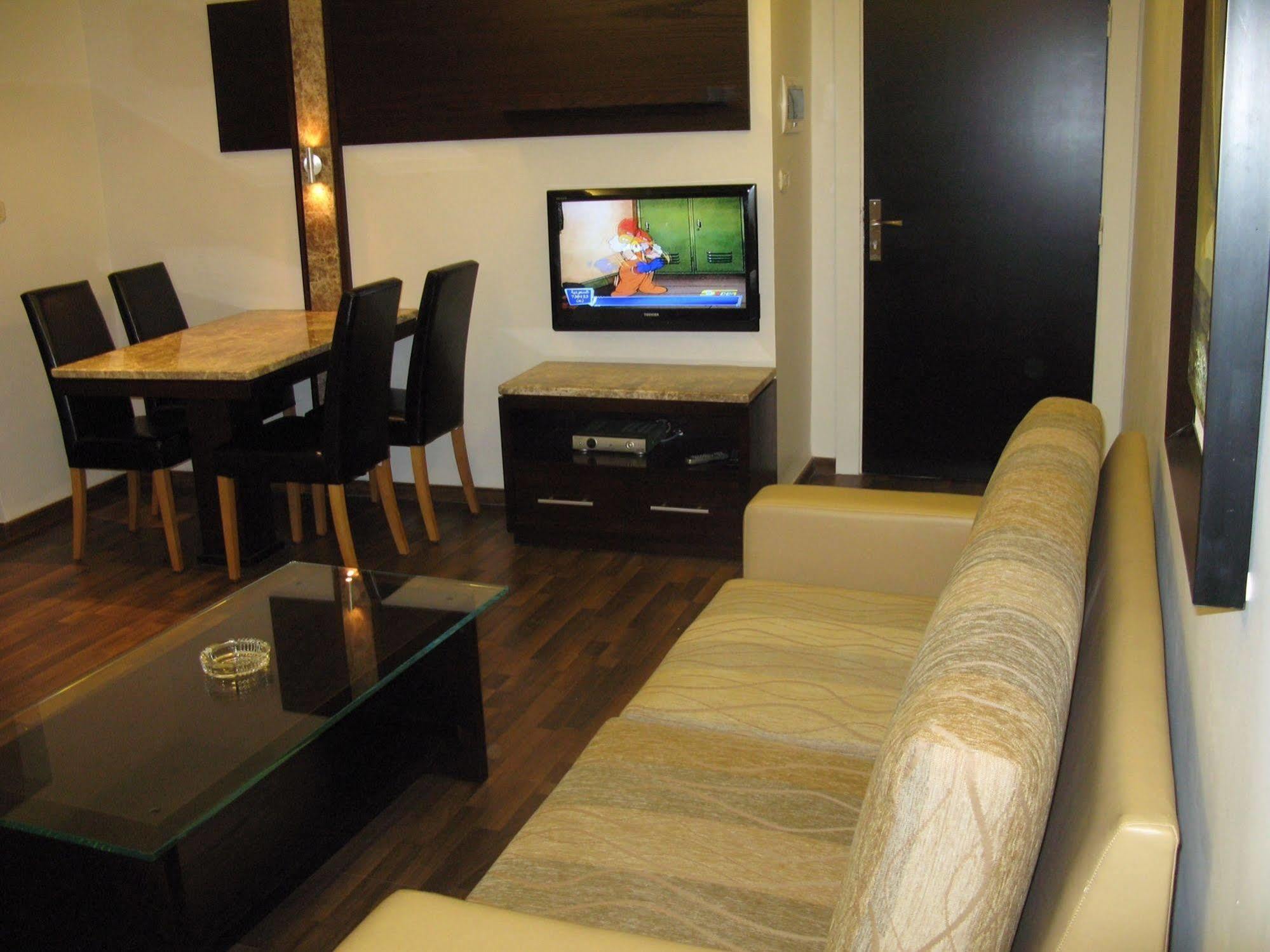 Granada Suites Hotel Amman Exterior photo